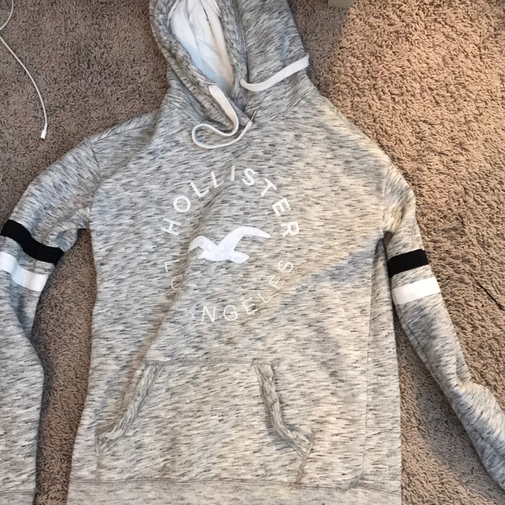 Hollister sweatshirt